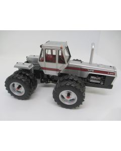 1/32 White 4-210 4WD wtih duals '24 National Farm Toy Museum