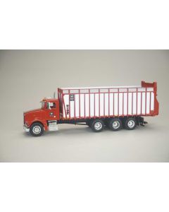 1/64 Peterbilt with Meyer 8126RT Boos Forage Box red