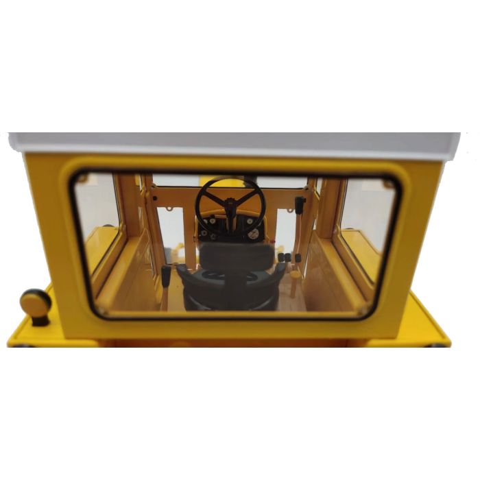 1/16 Minneapolis Moline G-1000 Vista 2WD with cab