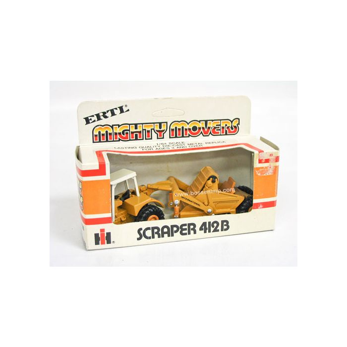 1/64 International Dresser 412B Scraper