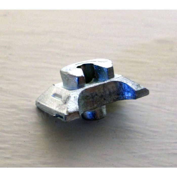 1/64 5th Wheel Plate w/pin to fit Ertl pickups
