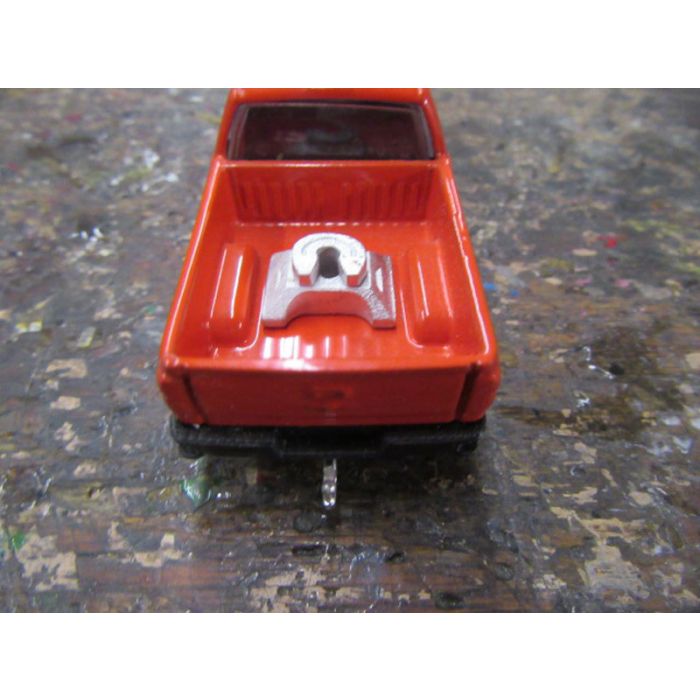 1/64 5th Wheel Plate w/pin to fit Ertl pickups