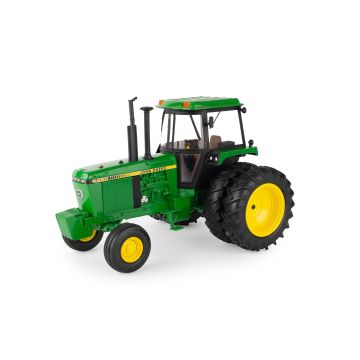1/16 John Deee 4450 2WD with rear duals