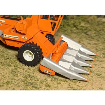 1/64 New Idea 844W Corn Head Kit 4 row