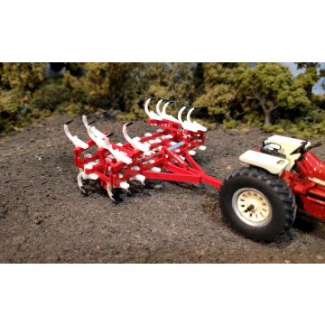 1/64 International Vibra Shank 45 Cultivator 21.3 foot Kit