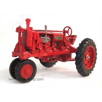 1/16 Farmall F-20 NF red on rubber